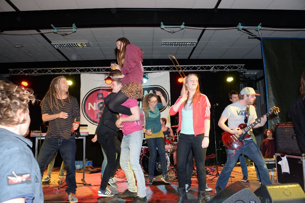 ../Images/Poppodium Noordwijk Ska en reggae 152.jpg